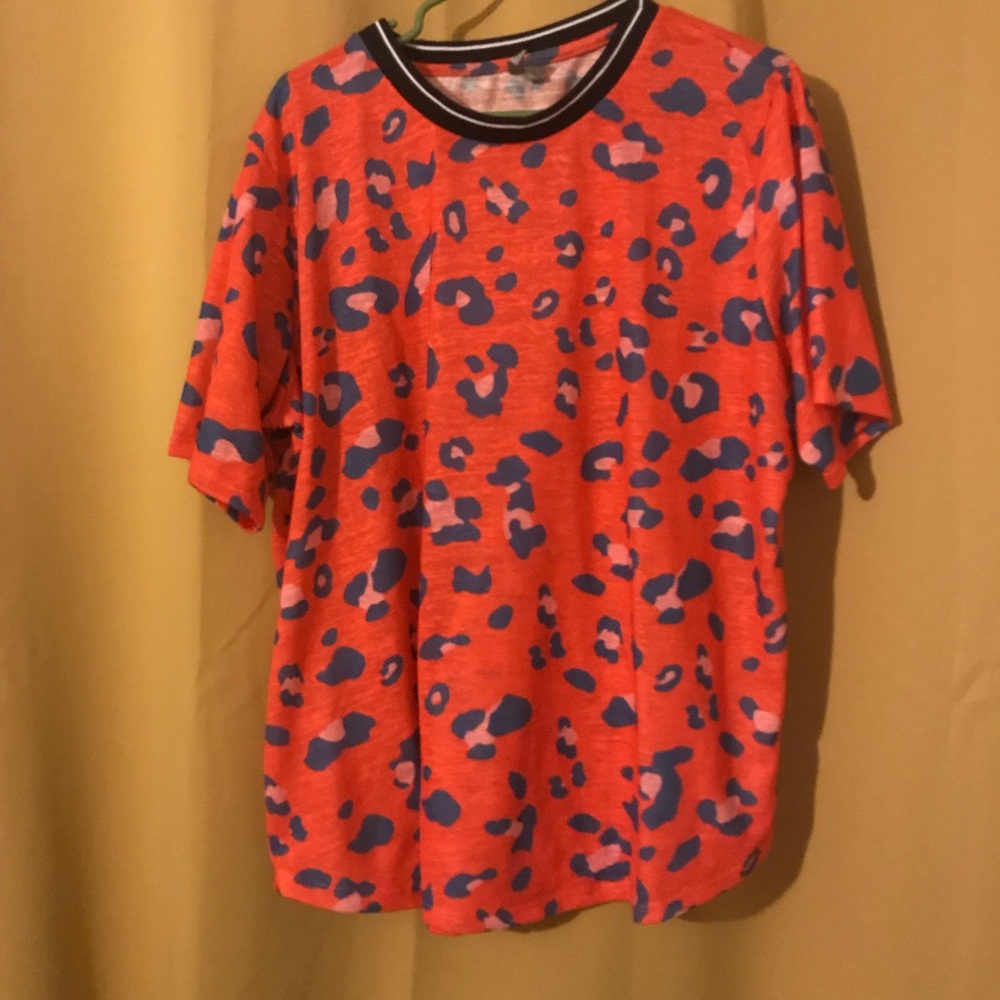 ASOS CURVE cool leopard print top